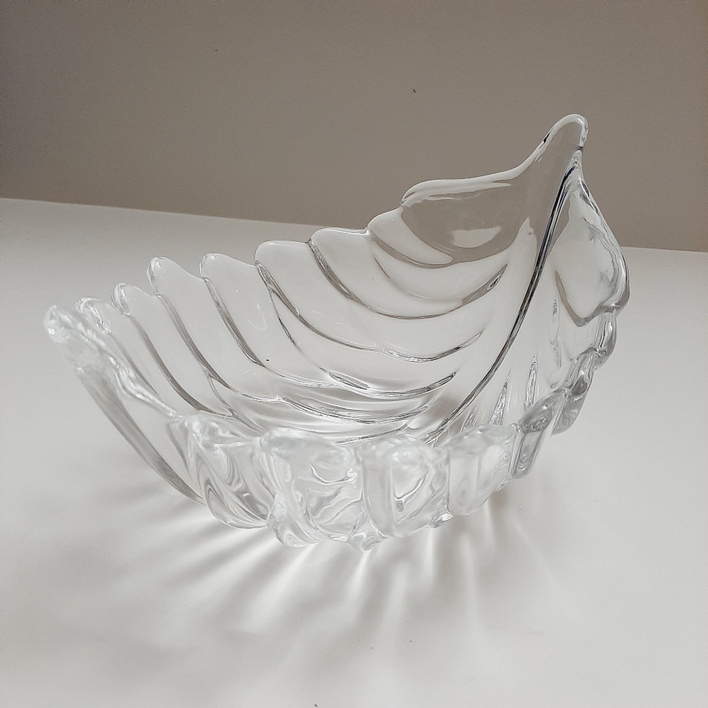 🍒 Leaf Botanical Pattern Crystal Clear Candy Dish Bowl Box Thick Glass